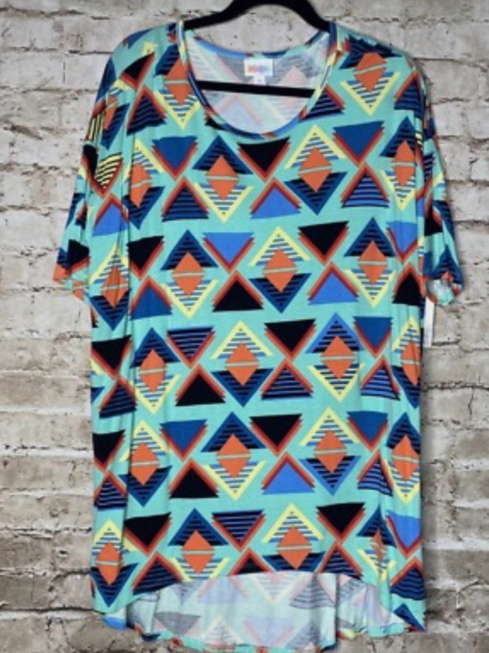 LuLaRoe M Irma Geometric Print Tunic Top